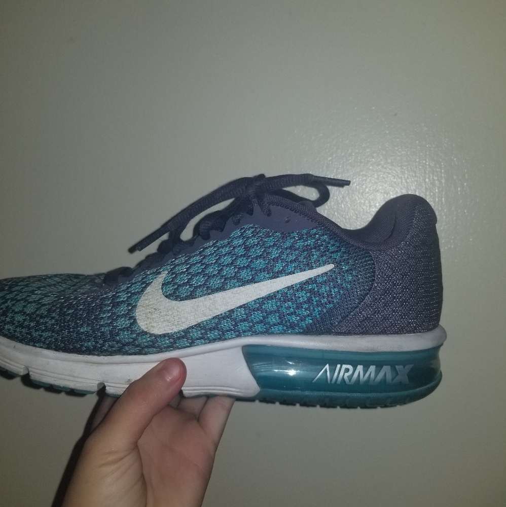 NIKE AIRMAX